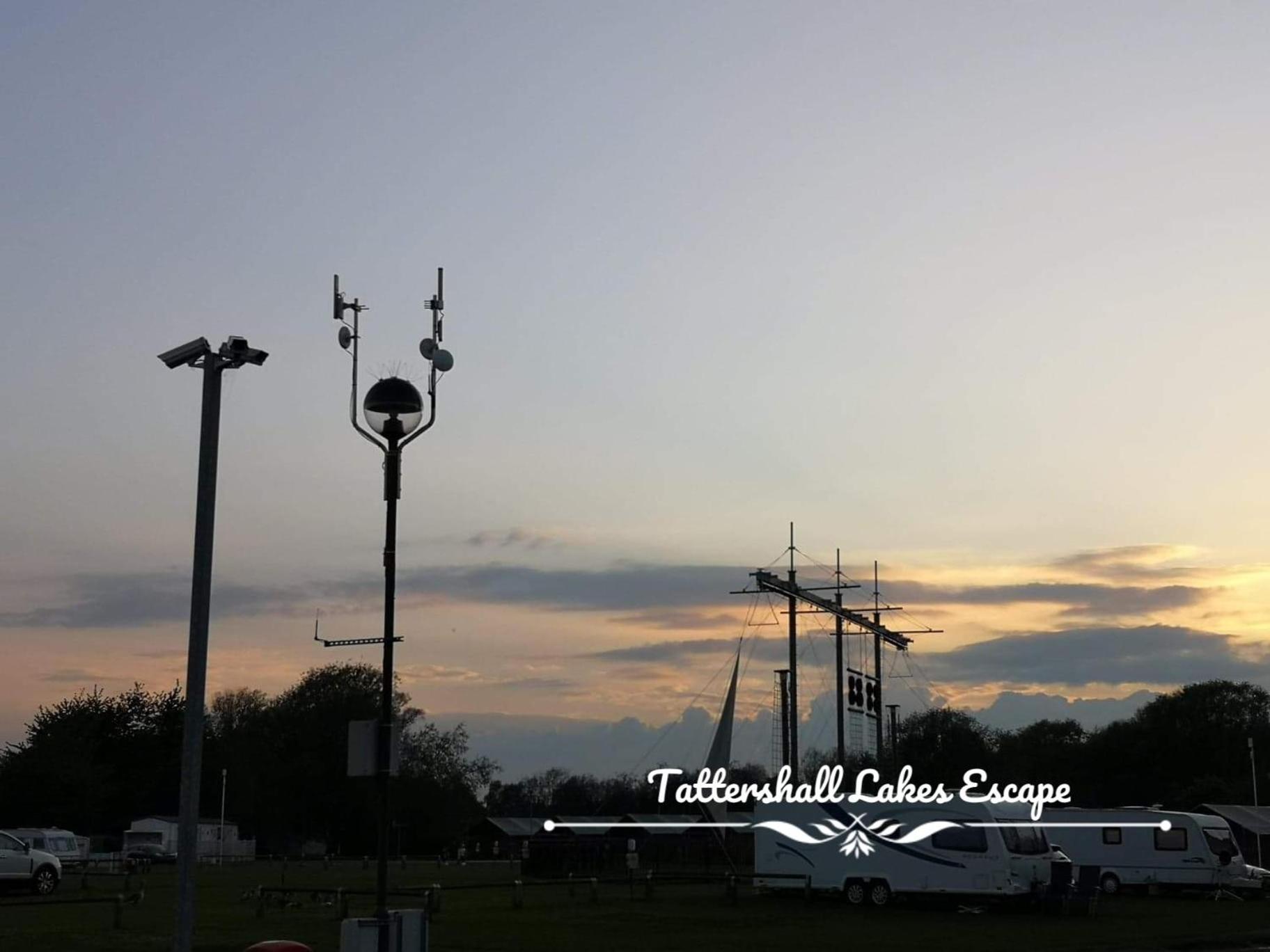 Meridian Tattershall Lakes Escape - Lakeside Lodge Caravan With A Fishing Peg Luxury Hot Tub Kültér fotó
