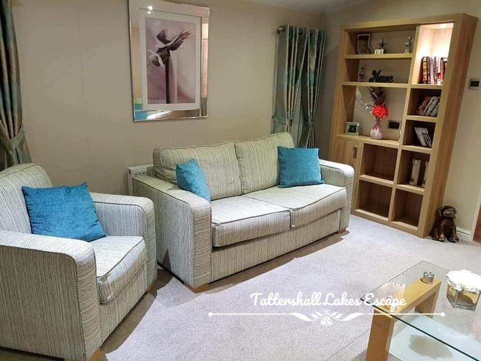 Meridian Tattershall Lakes Escape - Lakeside Lodge Caravan With A Fishing Peg Luxury Hot Tub Kültér fotó