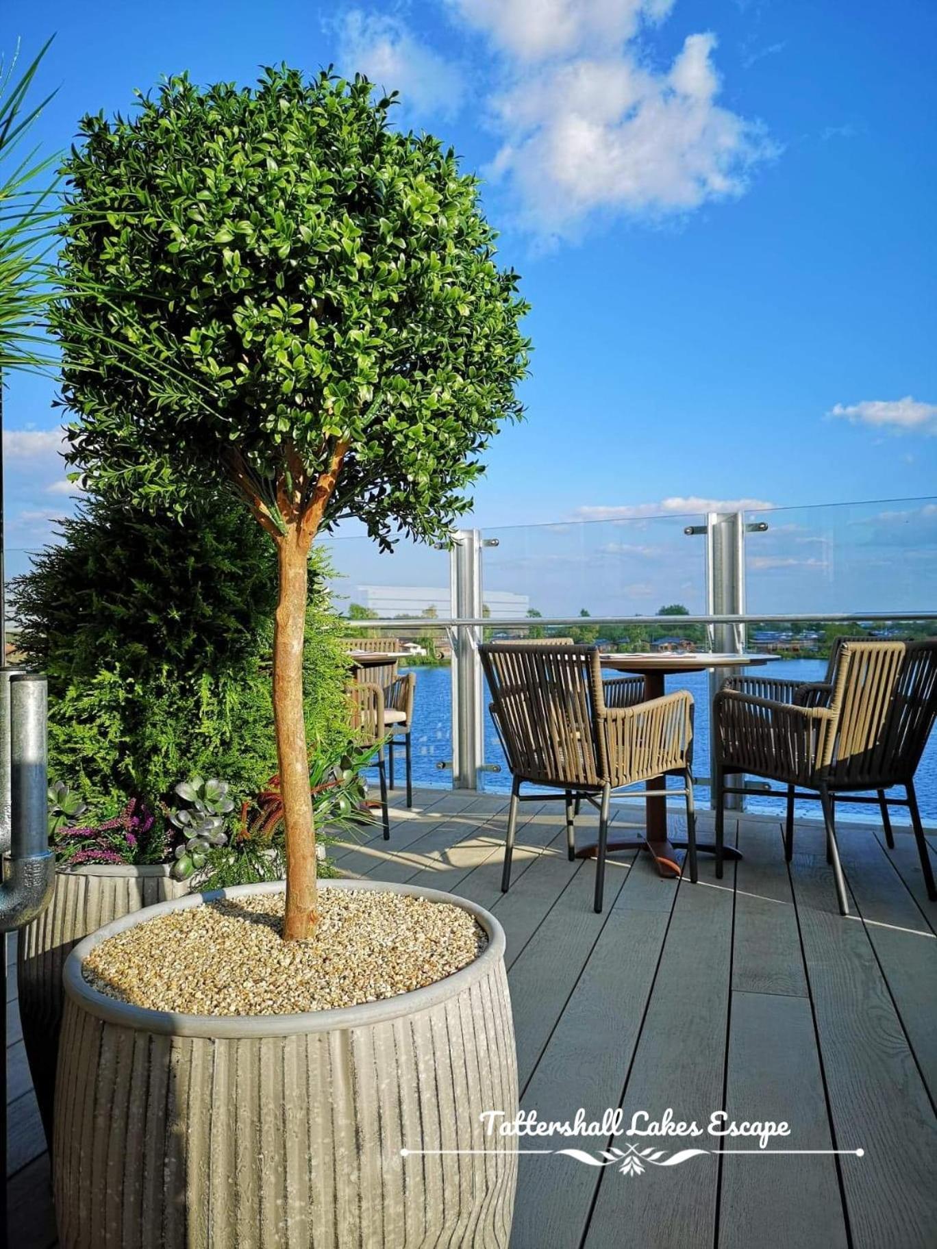 Meridian Tattershall Lakes Escape - Lakeside Lodge Caravan With A Fishing Peg Luxury Hot Tub Kültér fotó